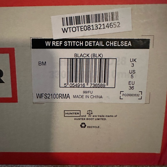 NIB Hunter Chelsea boots, rubber, waterproof, size 5 - Picture 6 of 8